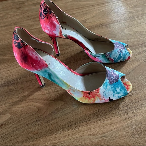 EUC Unisa Unjubilee heels - Picture 2 of 12